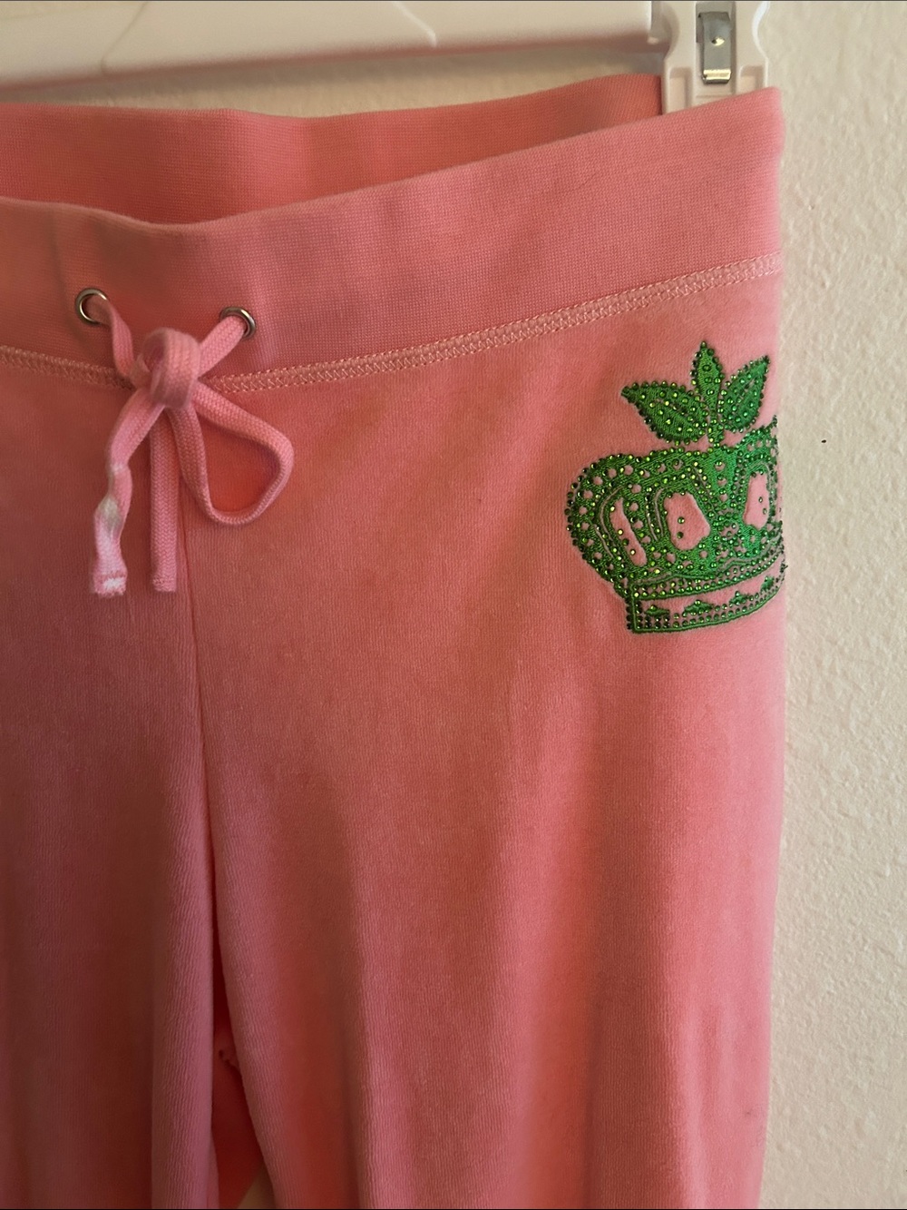 Juicy Couture Coral Pink Velour Zip Hoodie Two-Piece Set - Picture 7 of 8